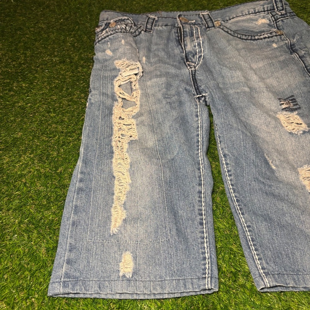 True Religion Mens Distressed Denim Shorts Light Wash Big T Stitch Blue Size 36 - Picture 2 of 15